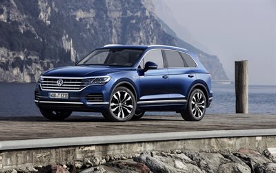 Volkswagen Touareg, 2018, 4k, SUV, Elegance, front view, new blue Touareg, German cars, Volkswagen