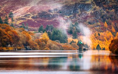 Elan Valley, 4k, Rhayader, fiume Elan, autunno, mattina, nebbia, paesaggio di montagna, alberi gialli, Powys, Galles