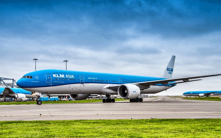 Boeing 777-300, KLM, Passenger airliner, airport, passenger plane, air travel, Boeing