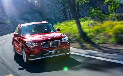 BMW X1, 2018, E84, ulkoa, n&#228;kym&#228; edest&#228;, uusi punainen X1, kompakti crossover, Saksan autoja, xDrive28i, xLine, BMW