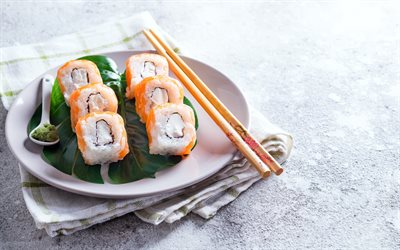 Le California roll, le makizushi sushi roll, California maki, la nourriture japonaise, sushi, rouleaux