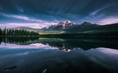 lac de montagne, coucher de soleil, le soir, paysage de montagne, le ciel du soir, le Parc National Jasper, Canada