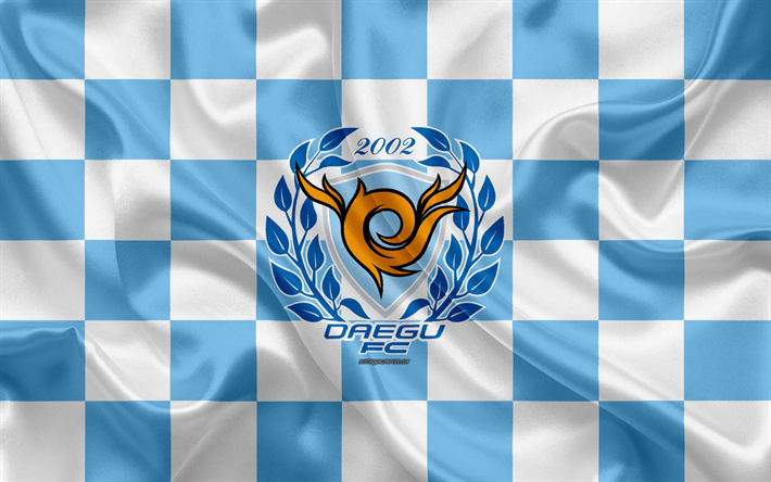 Daegu FC, 4k, logo, arte criativa, azul branco bandeira quadriculada, Coreia do sul futebol clube, K League 1, textura de seda, Daegu, Coreia Do Sul, futebol