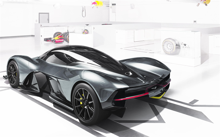Aston Martin AM-RB 001, 2017, Red Bull Racing, voiture de course, un garage, une hypercar, supercar