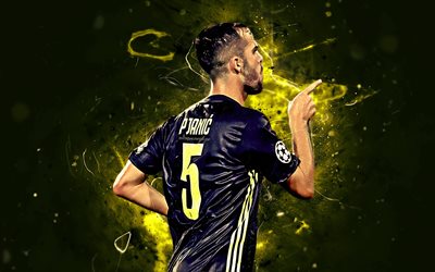 Miralem Pjanic, gol, vista posteriore, Juventus FC, calcio, Serie A, Pjanic, luci al neon, il calcio, il nero uniforme, Bianconeri, bosniaco calciatori