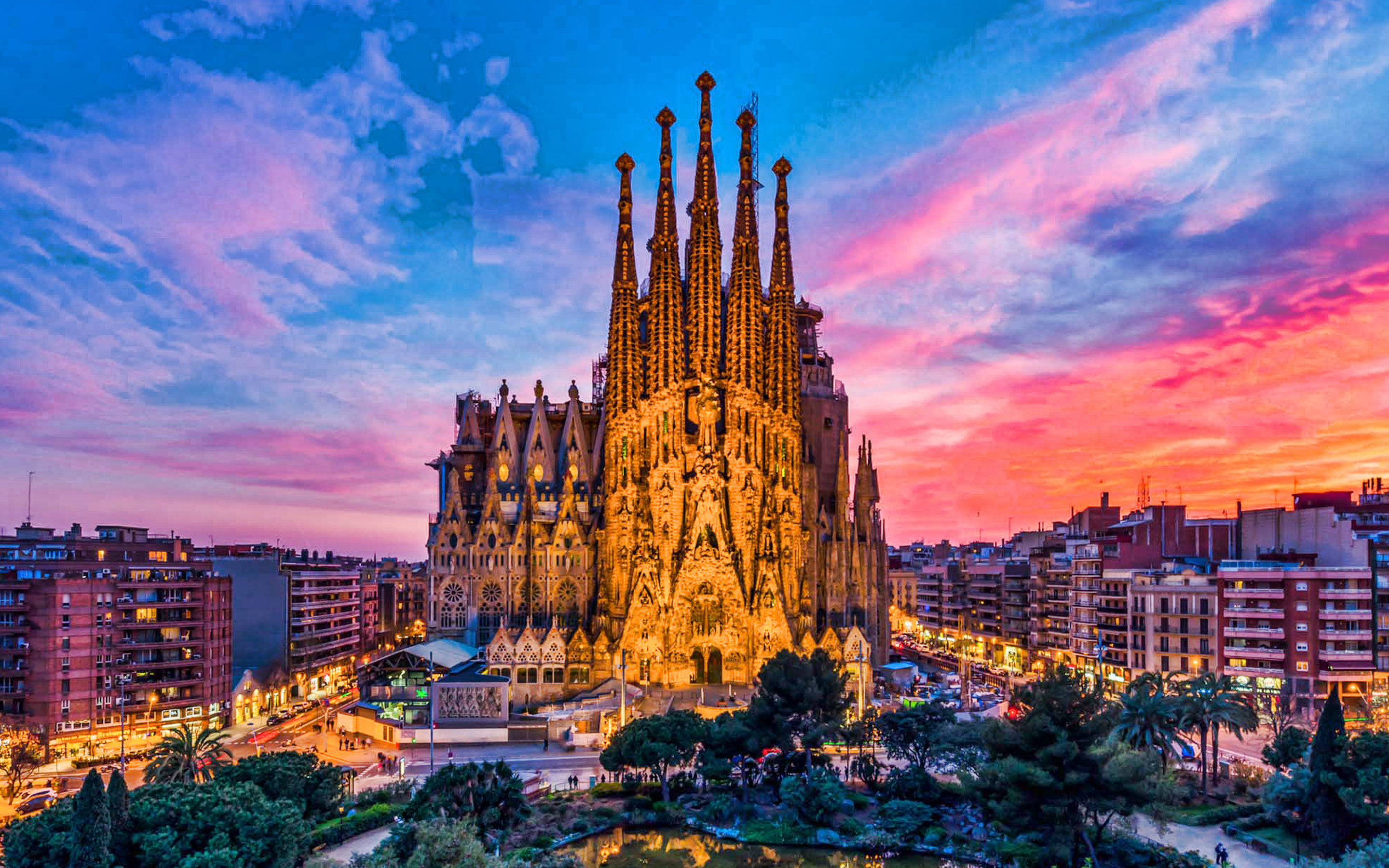 ダウンロード画像 聖家族 バルセロナ カタルーニャ 夜 夕日 町並み バルセロナのランドマーク 大聖堂 サグラダファミリア ローマカトリックのマイナ大聖堂 画面の解像度 x1800 壁紙デスクトップ上