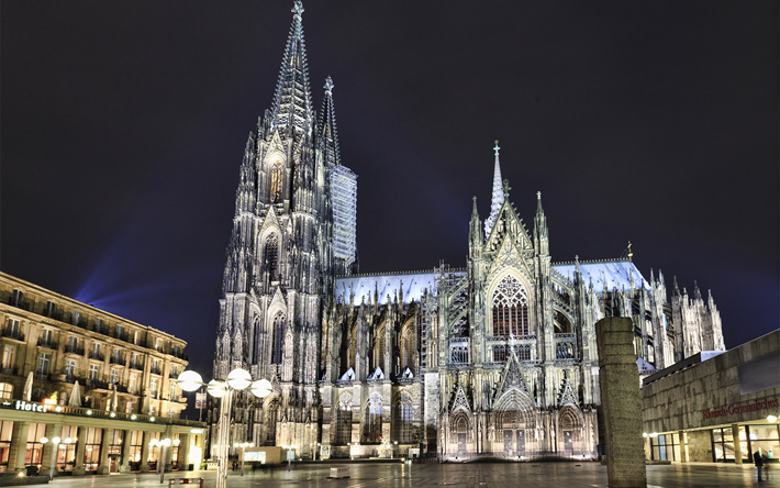 K&#246;ln Katedrali, gece, şehir ışıkları, K&#246;ln şehir, d&#246;n&#252;m noktası, Kuzey Rhine-Westphalia, Almanya, Katolik Katedrali