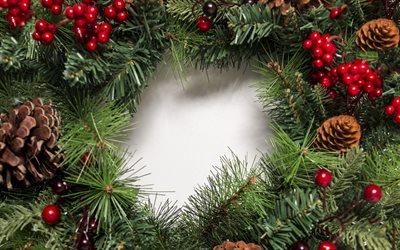 クリスマスツリーのフレーム, 新年, 緑のクリスマスの背景, 装飾, 円錐, 赤い実