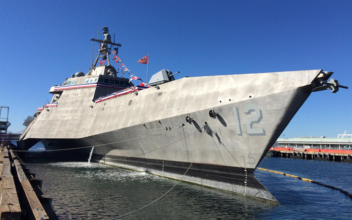 L&#39;USS Omaha, LC-12, littoral combat ship, l&#39;Ind&#233;pendance de classe, navire de guerre, port maritime, de la Marine des &#201;tats-unis