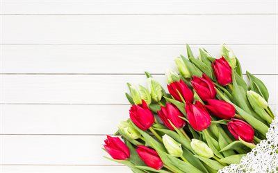 bellissimi tulipani, mazzo di tulipani, fiori di primavera, fiori, verde tulipani in primavera, in legno chiaro teksutra, tulipani