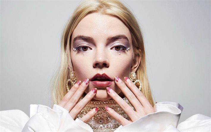 Anya Taylor-Joy, actrice am&#233;ricaine, portrait, s&#233;ance photo, robe blanche, beau maquillage, actrices populaires