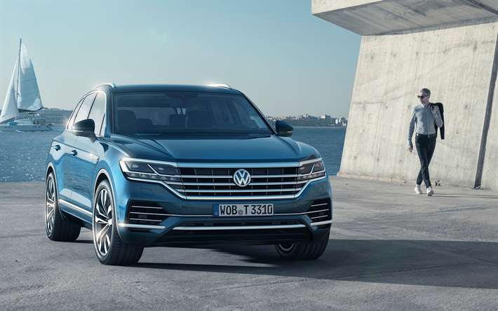 Volkswagen Touareg, 2018, TDI, front view, new blue Touareg, German luxury SUV, Volkswagen
