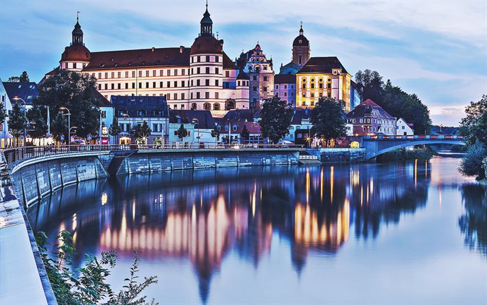 Neuburg Tonavan, Tonava-joki, illalla, promenade, saksan kaupungeissa, Neuburg, Baijeri, Saksa, Euroopassa