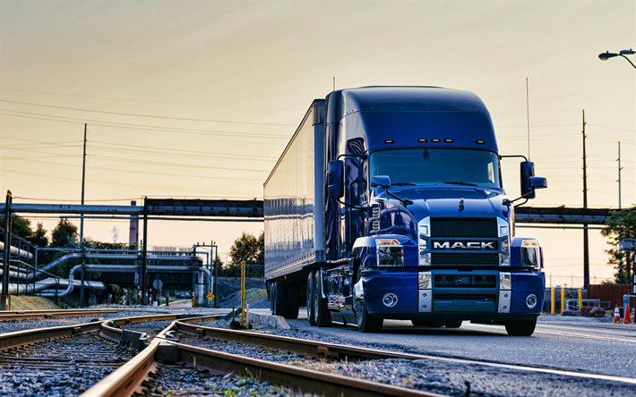 Mack歌, 鉄道, 2020年までのトラック, 貨物輸送, 2020年Mack歌立日運転台, 青いトラック, トラック, Mackトラック