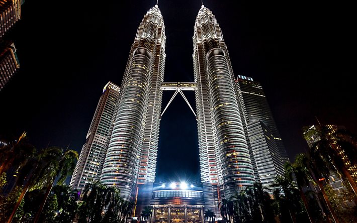 Kuala Lumpur, Petronas Towers, tv&#229; skyskrapor, natt, kv&#228;ll, moderna skyskrapor, moderna byggnader, Malaysia
