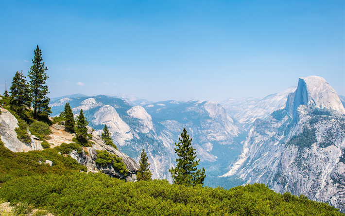 El Parque Nacional de Yosemite, Sierra Nevada, el paisaje de monta&#241;as, California, verano, estados UNIDOS