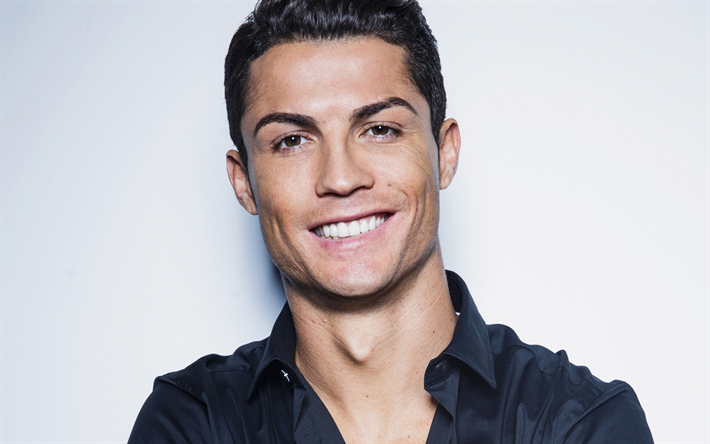 Hristiyan Ronaldo, portre, fotoğraf &#231;ekimi, Portekizli futbolcu, g&#252;l&#252;mseme, Profesyonel Futbol oyuncuları, futbol, CR7, Ronaldo