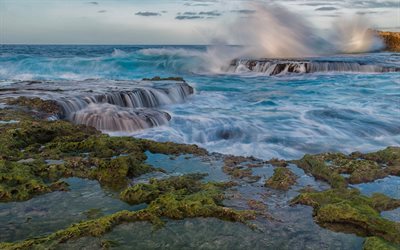 aallot, Rannikolla, kivi&#228;, Karibian Meri, Puerto Rico