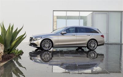 Mercedes-Benz C-Klass, 2018, September, 4k, exteri&#246;r, side view, vagn, silver C-Klass, Tyska bilar, Mercedes