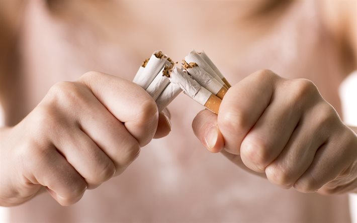 Stop smoking, anti-smoking, no smoking concepts, breaks cigarettes concepts, no smoking