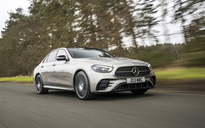 2021, Mercedes-Benz Classe E, 4k, vue de face, ext&#233;rieur, W213, nouvelle Classe E argent&#233;e, version britannique, 220d, 9G-Tronic, voitures allemandes, Mercedes-Benz