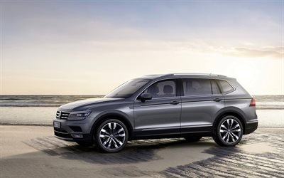 Volkswagen Tiguan, 2018, vista lateral, exterior, novo Tiguan cinza, cruzamentos, Carros alem&#227;es, Volkswagen