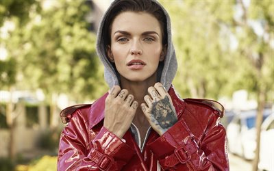 ruby rose, australische schauspielerin, modell, foto-shooting, tattoo, rote jacke, hollywood, usa