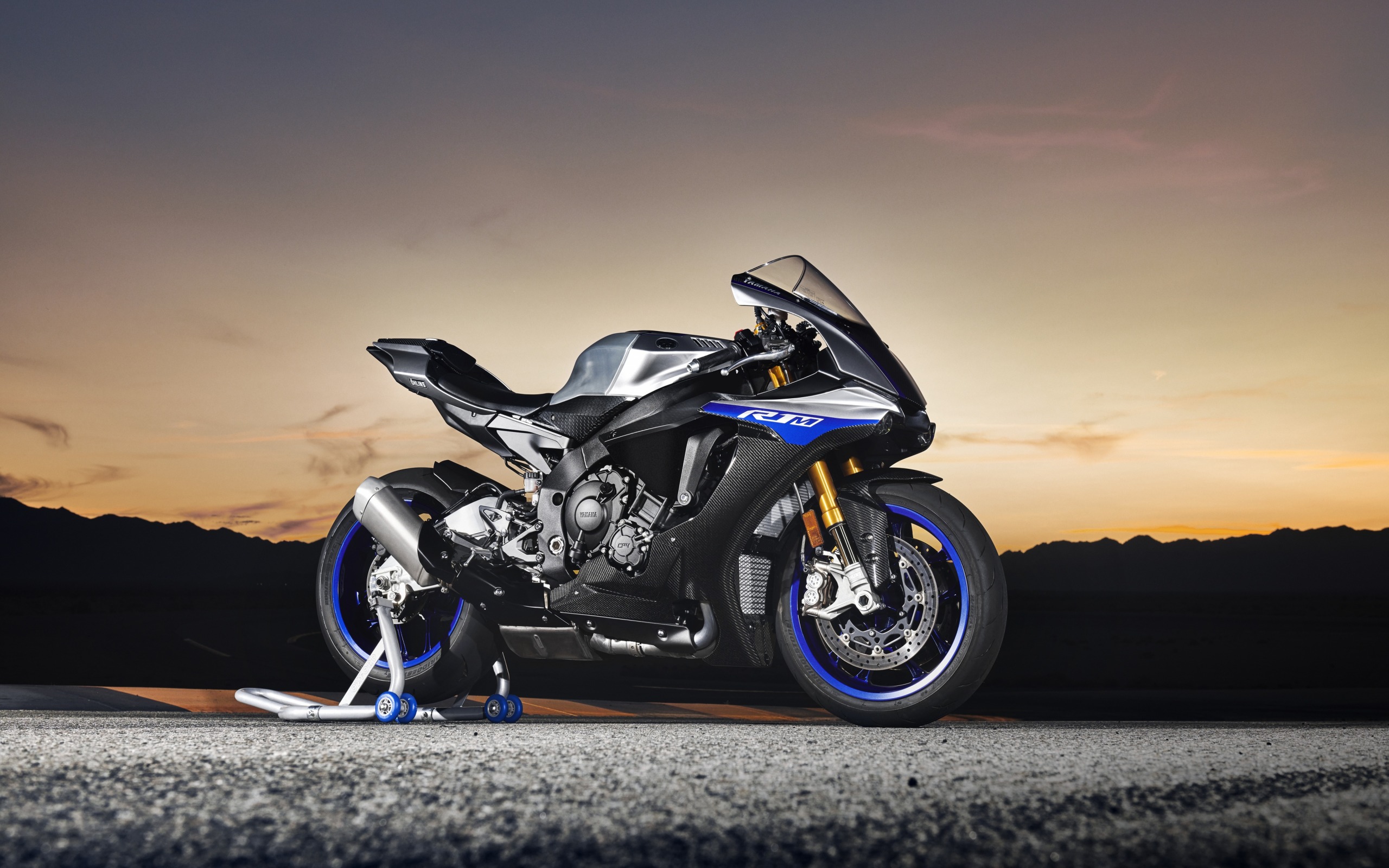 Download wallpapers Yamaha YZF-R1M, 2018, sportbike, new YZF-R1, sunset