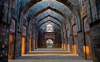 Khajuraho, un complejo de templos, ruinas del castillo, la India, Madhya Pradesh