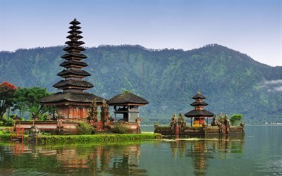 Indon&#233;sia, templo, lago, montanhas