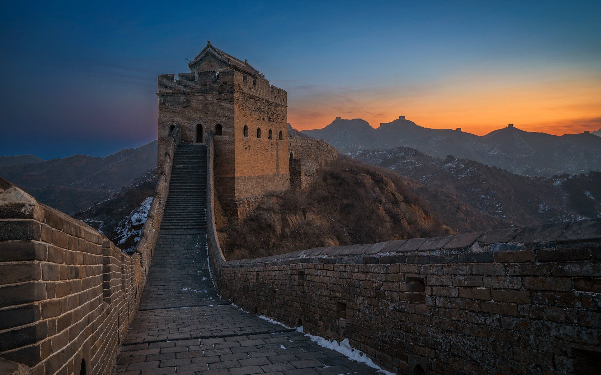 Download wallpapers Jinshanling, Great Wall of China, Luanping County,  Chengde City, Hebei Province, evening, sunset, mountain landscape, skyline,  China for desktop with resolution 2880x1800. High Quality HD pictures  wallpapers