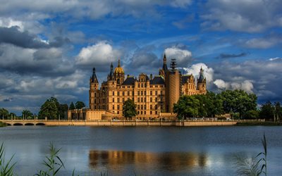 Schwerin Palace, ancient castle, sunset, evening, Schwerin, Alemania, Castillo de Schwerin, Mecklemburgo-Pomerania occidental