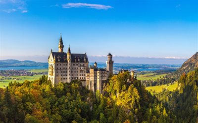 Il Castello di Neuschwanstein, castello antico, paesaggio di montagna, Bayern, Germania, skyline, Nuovo Swanstone Castello