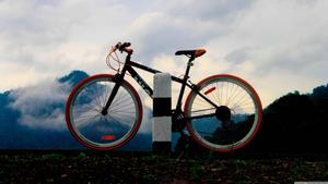 4K Bike Photo In The Mountain 4k bike wallpaper
