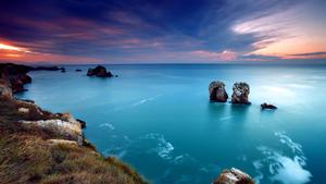 A beautiful landscape of endless fields, vibrant in the sunshine 1080p wallpaper