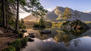 A beautiful summer day overlooking a picturesque lake summer wallpaper