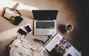 Achieve Aesthetic Mastery with This Sleek Laptop  Wallpaper