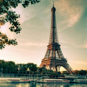Aesthetic Ipad Eiffel Tower aesthetic ipad wallpaper