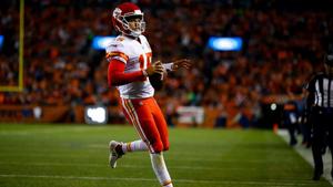 American Football Star, Patrick Mahomes in Action patrick mahomes wallpaper