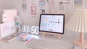 An aesthetic iPad to experience a modern workspace aesthetic ipad wallpaper