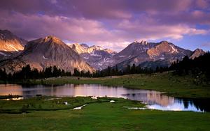 Ascend the Lake Mountain landscape wallpaper