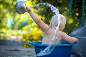 Baby Boy Splashing Water baby boy wallpaper