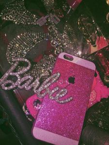 Barbie And Pink Case PFP Aesthetic Background pfp aesthetic wallpaper