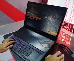 Be the envy of other gamers with the ASUS ROG Strix RTX™ 3090 graphic card asus rog wallpaper