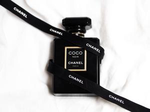 Black Aesthetic Chanel Noir With Ribbon black aesthetic wallpaper