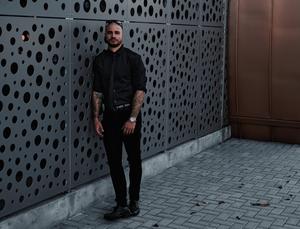 Black Aesthetic Man In Black black aesthetic wallpaper
