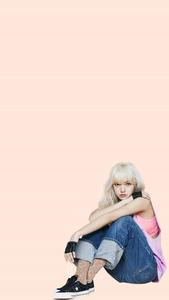 Blackpink Cute Sitting Blonde Lisa blackpink cute wallpaper