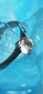 Blue Aesthetic Ring In Water blue aesthetic wallpaper