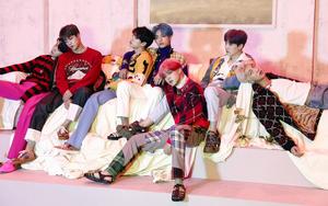 BTS Group Photo In Living Room bts group photo wallpaper