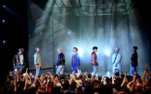BTS Group Photo On Stage bts group photo wallpaper